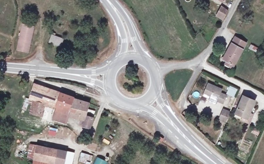 Vue aérienne du Rond-point anonyme n°4233770