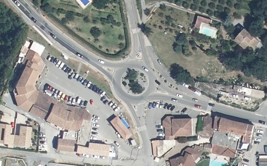 Vue aérienne du Rond-point anonyme n°4234223