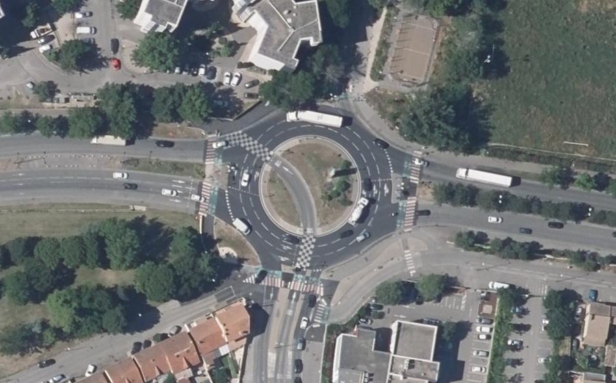 Vue aérienne du Rond-point anonyme n°4236061