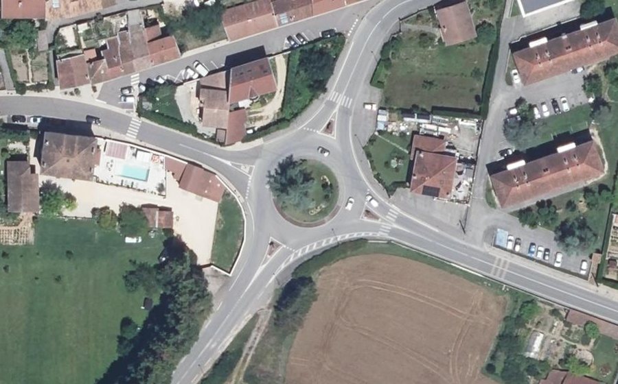 Vue aérienne du Rond-point anonyme n°4236383