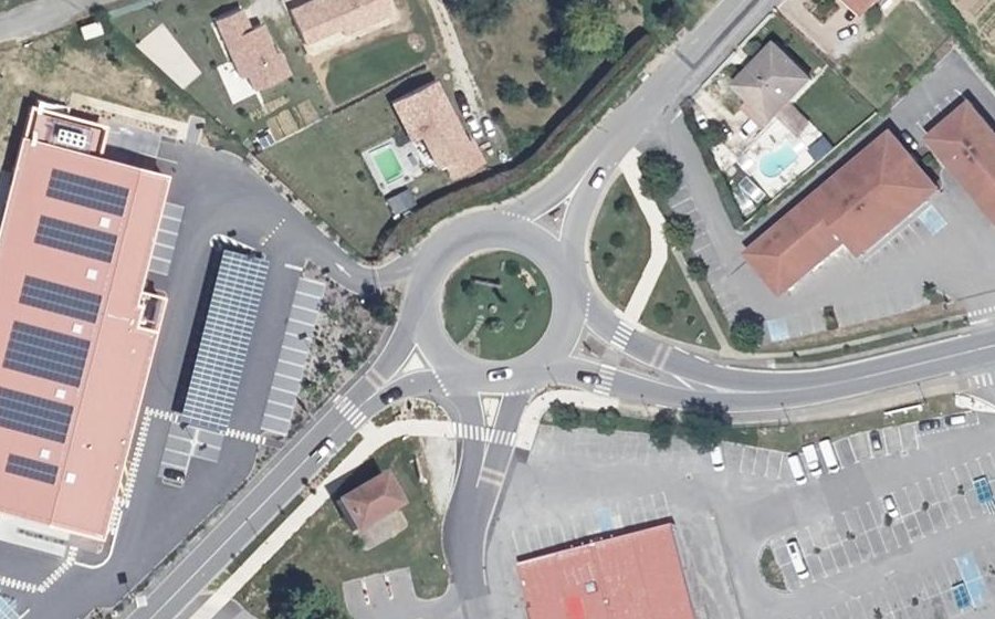 Vue aérienne du Rond-point anonyme n°4236386