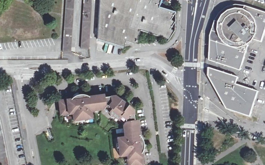Vue aérienne du Rond-point anonyme n°4236758