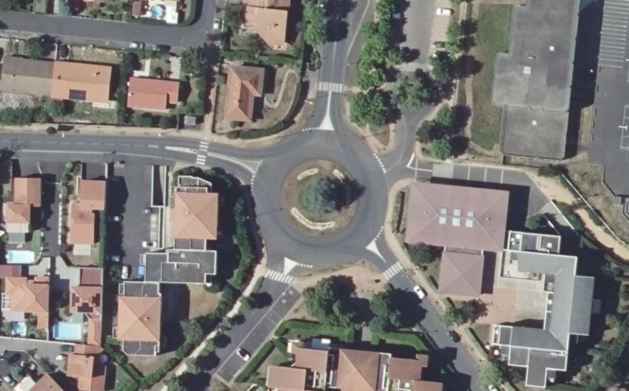 Vue aérienne du Rond-point anonyme n°4238406