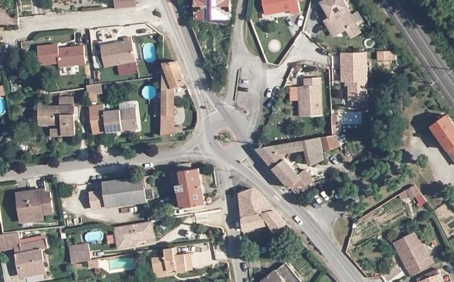 Vue aérienne du Rond-point anonyme n°4246604