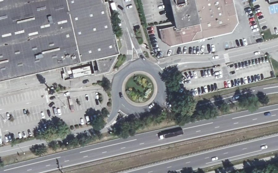 Vue aérienne du Rond-point anonyme n°4247743
