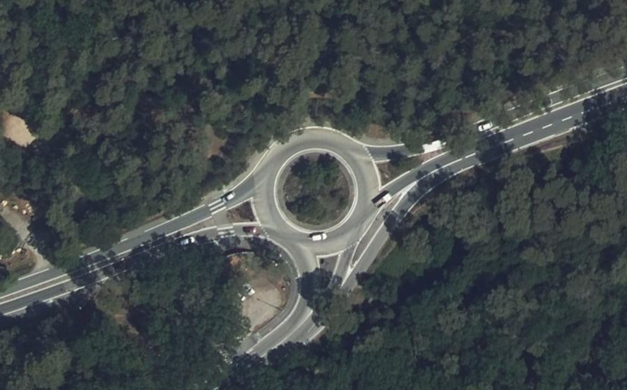 Vue aérienne du Rond-point anonyme n°4254133