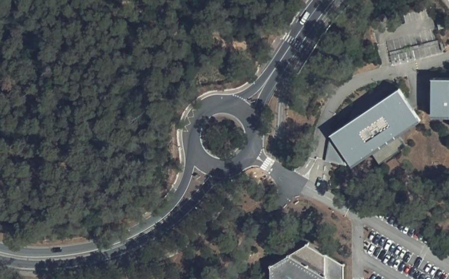 Vue aérienne du Rond-point anonyme n°4254137