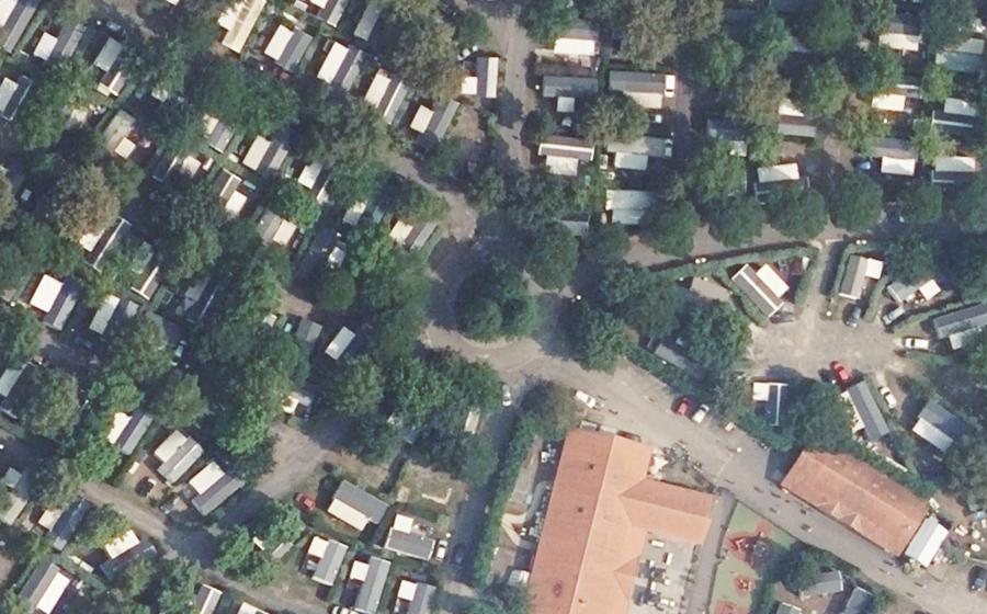 Vue aérienne du Rond-point anonyme n°425559939