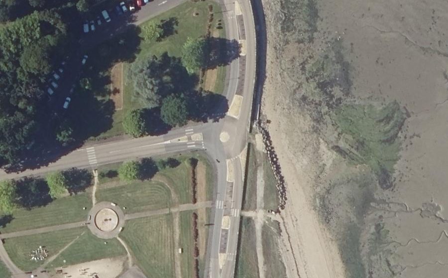 Vue aérienne du Rond-point anonyme n°425988547