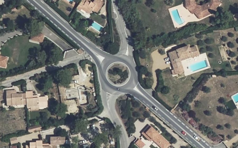 Vue aérienne du Rond-point anonyme n°4271106