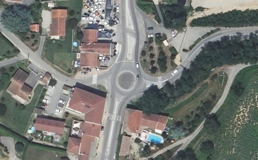 Vue aérienne du Rond-point anonyme n°4275806