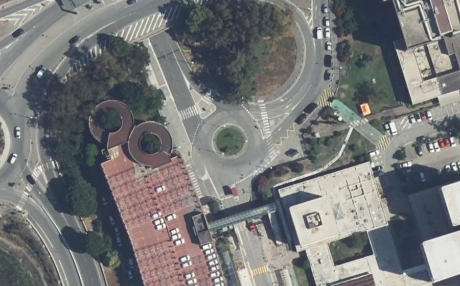 Vue aérienne du Rond-point anonyme n°4276853