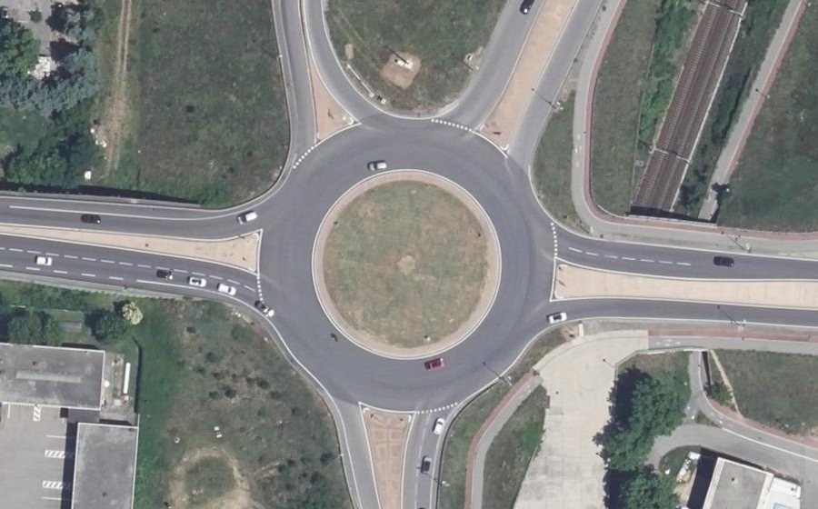 Vue aérienne du Rond-point anonyme n°4277908