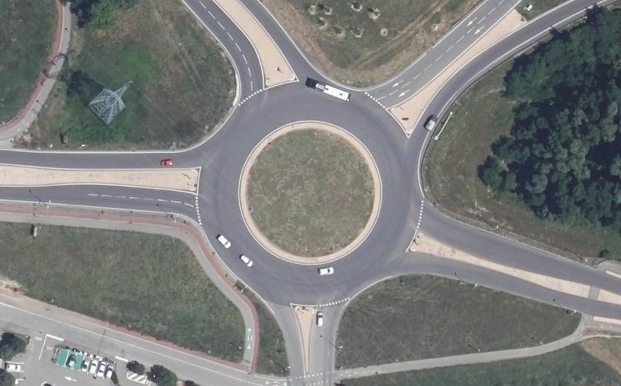 Vue aérienne du Rond-point anonyme n°4277940