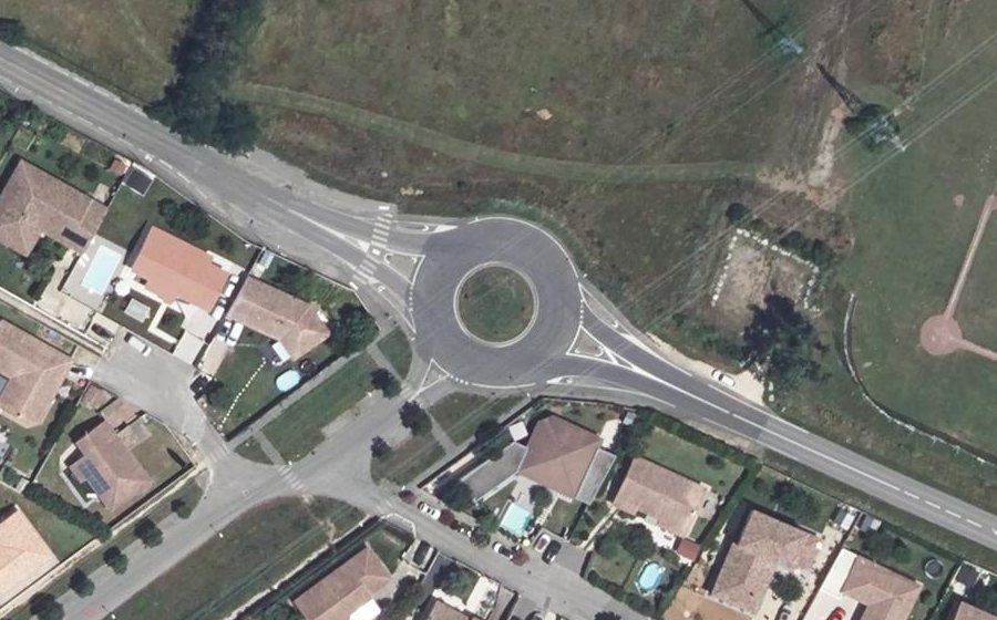 Vue aérienne du Rond-point anonyme n°4278398