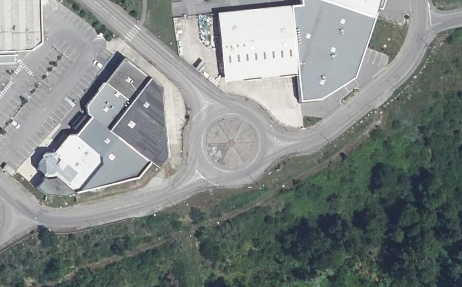 Vue aérienne du Rond-point anonyme n°4278421