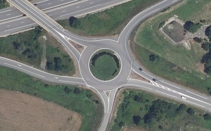Vue aérienne du Rond-point anonyme n°4278451