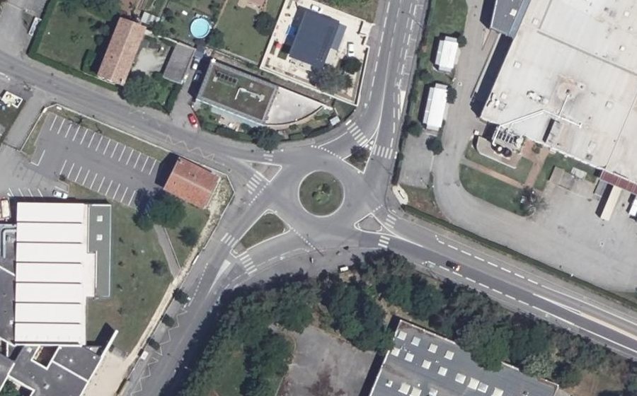 Vue aérienne du Rond-point anonyme n°4279295