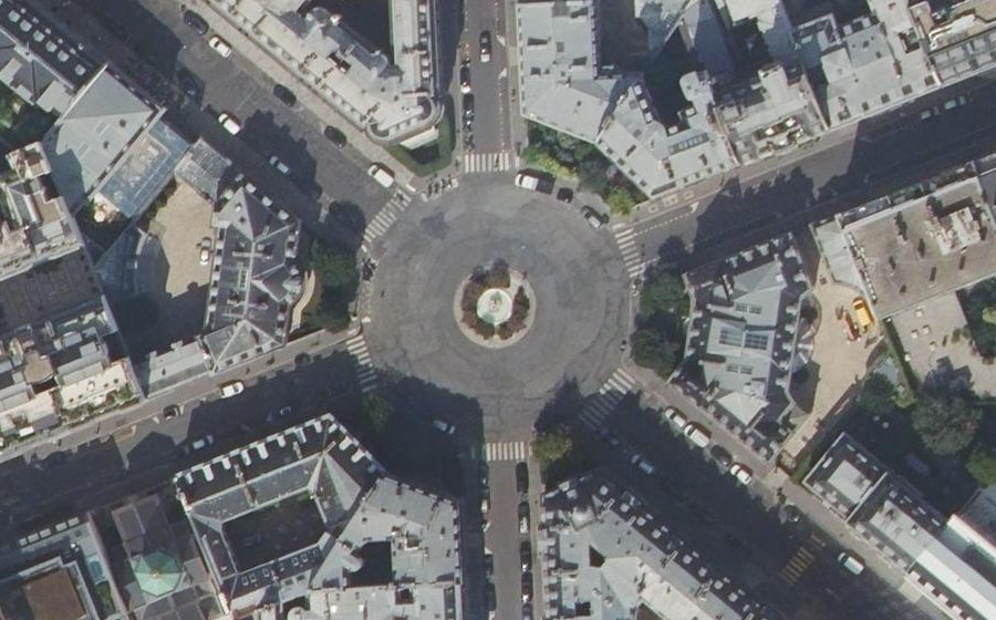 Vue aérienne de la Place François-Iᵉʳ