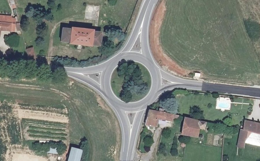 Vue aérienne du Rond-point anonyme n°4294613