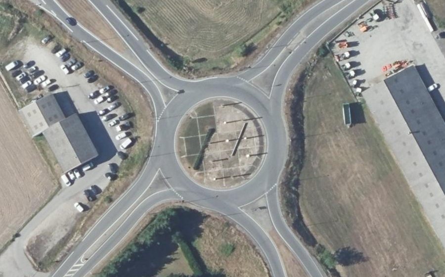 Vue aérienne du Rond-point anonyme n°4294617