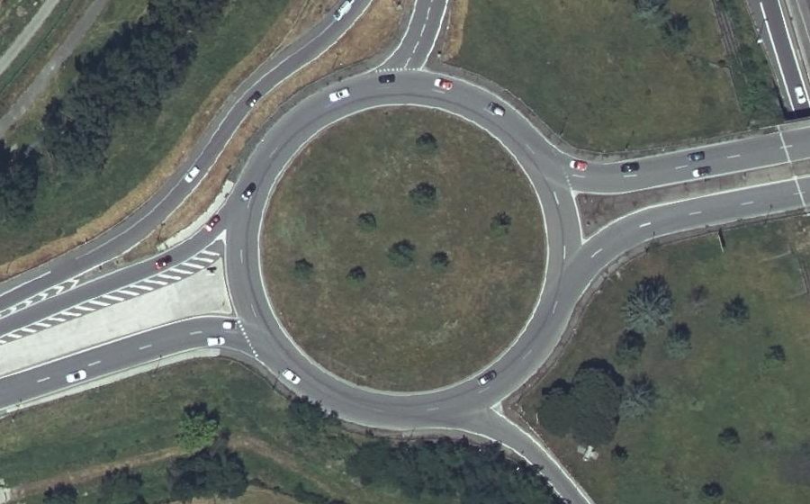 Vue aérienne du Rond-point anonyme n°4299504