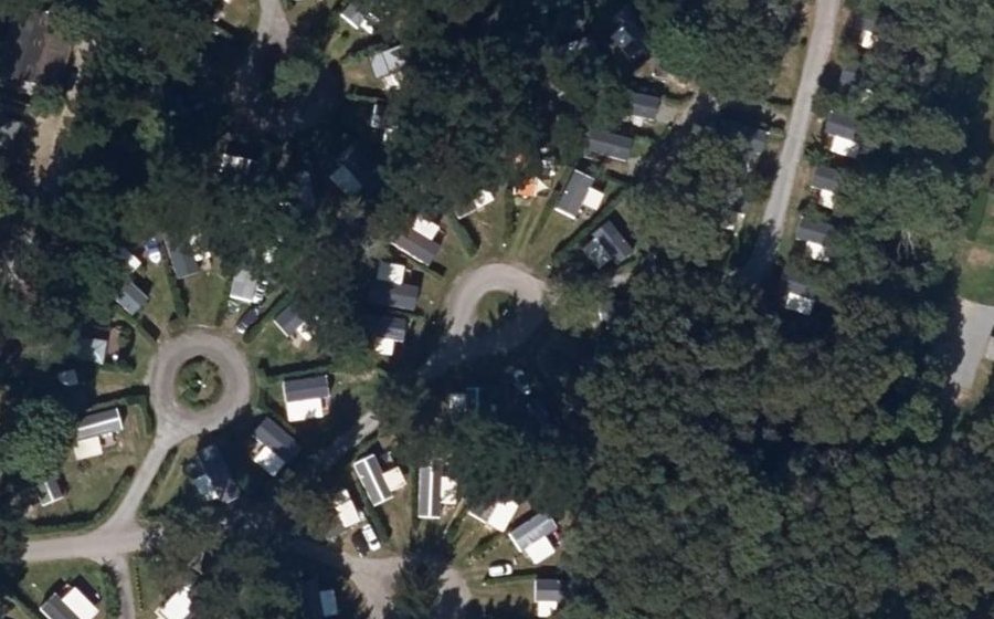 Vue aérienne du Rond-point anonyme n°429952140