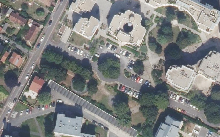 Vue aérienne du Rond-point anonyme n°43011727