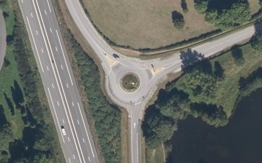 Vue aérienne du Rond-point anonyme n°430189631