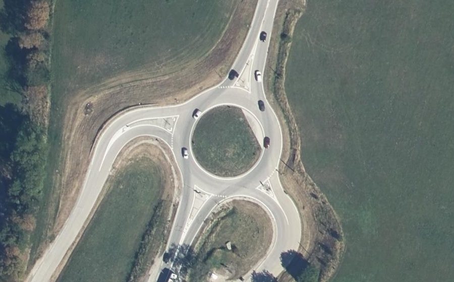 Vue aérienne du Rond-point anonyme n°4309141