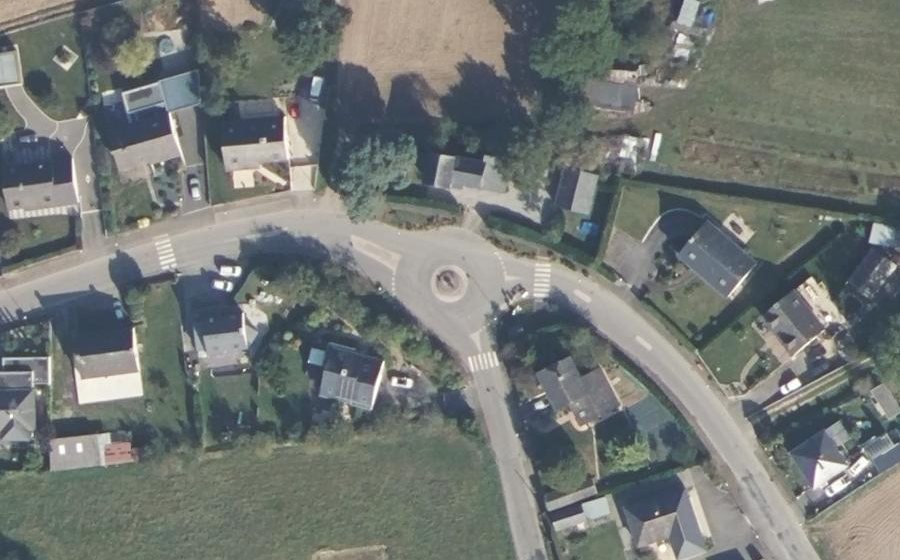 Vue aérienne du Rond-point anonyme n°43119953