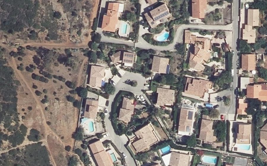 Vue aérienne du Rond-point anonyme n°432997592