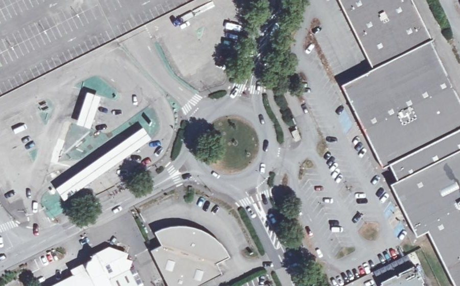Vue aérienne du Rond-point anonyme n°4331908