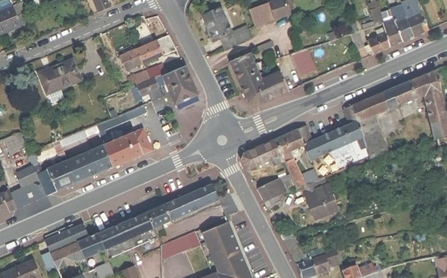 Vue aérienne du Rond-point anonyme n°4354582