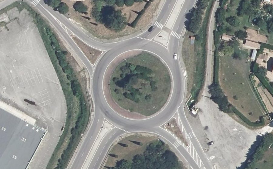 Vue aérienne du Rond-point anonyme n°4356225