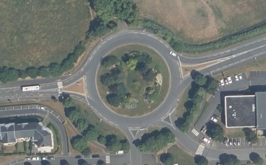 Vue aérienne du Rond-point anonyme n°4356828