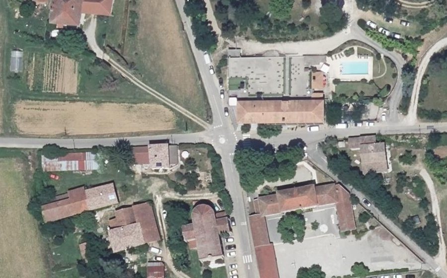 Vue aérienne du Rond-point anonyme n°4357891