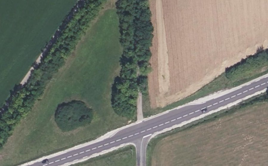 Vue aérienne du Rond-point anonyme n°435803127