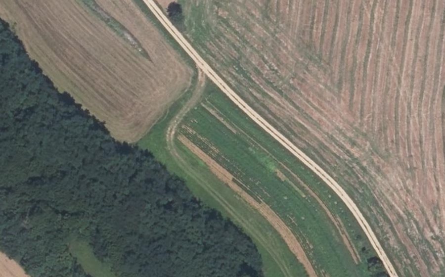 Vue aérienne du Rond-point anonyme n°435803133
