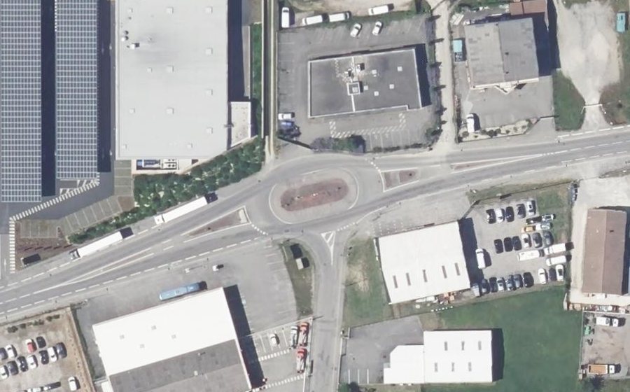 Vue aérienne du Rond-point anonyme n°4364284