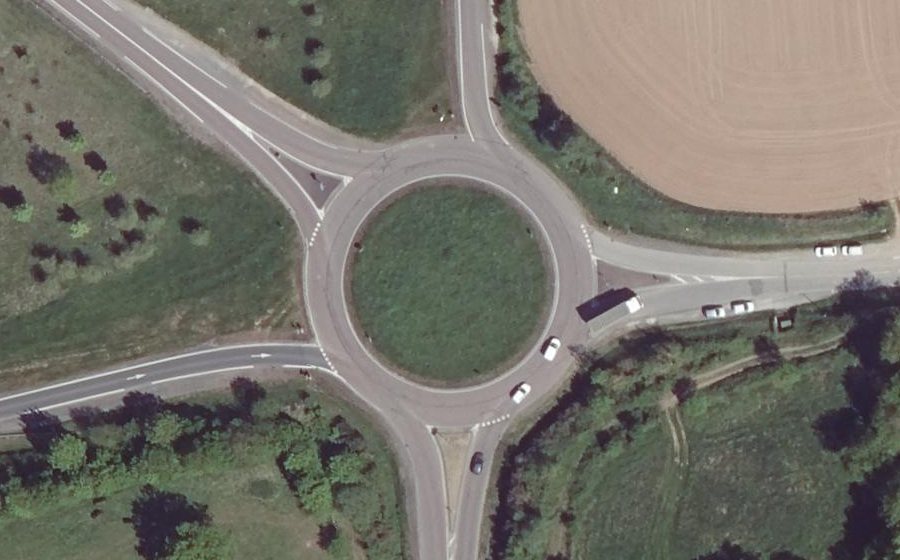 Vue aérienne du Rond-point anonyme n°4365174