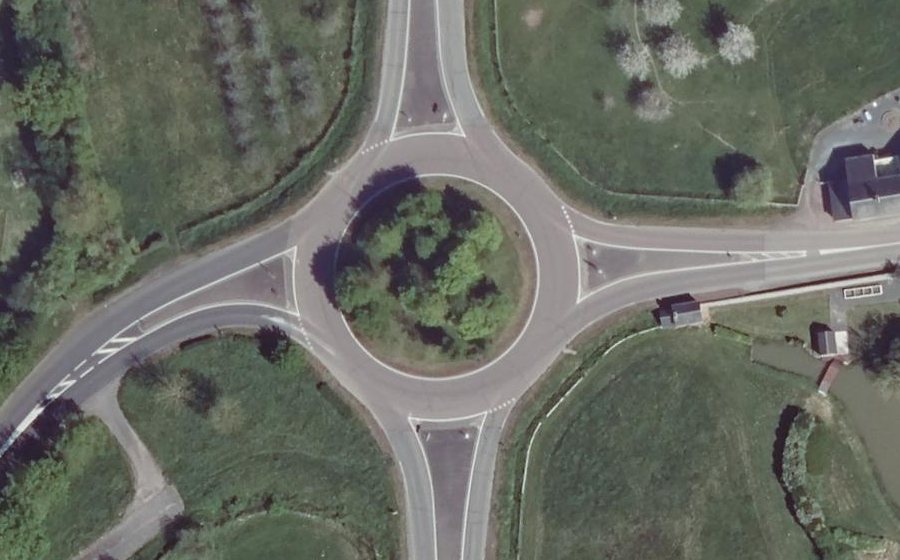 Vue aérienne du Rond-point anonyme n°4367012