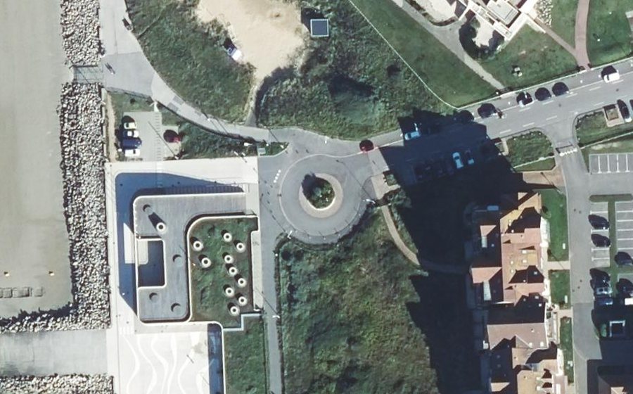 Vue aérienne du Rond-point anonyme n°44002196