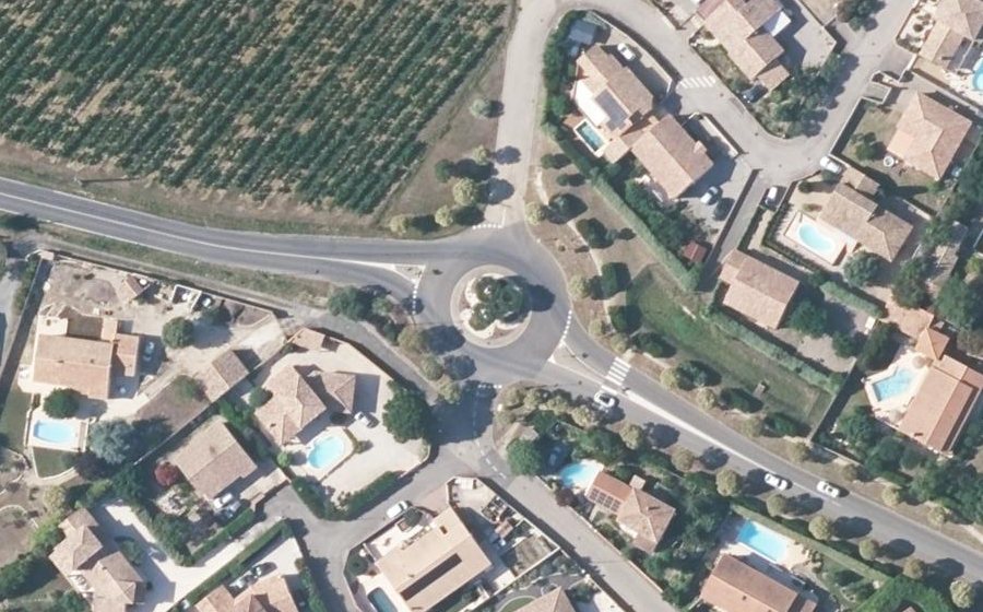 Vue aérienne du Rond-point anonyme n°44140006