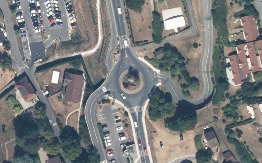 Vue aérienne du Rond-point anonyme n°4421043