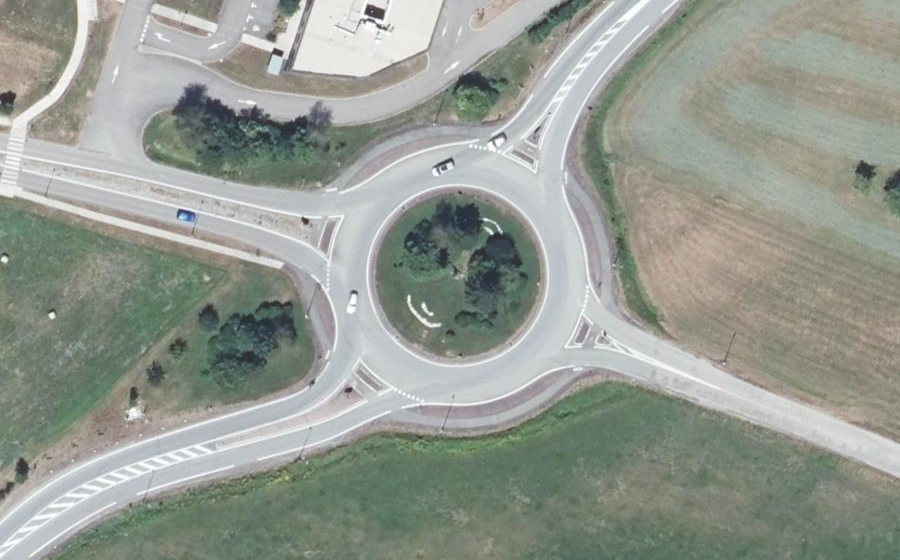 Vue aérienne du Rond-point anonyme n°4431565