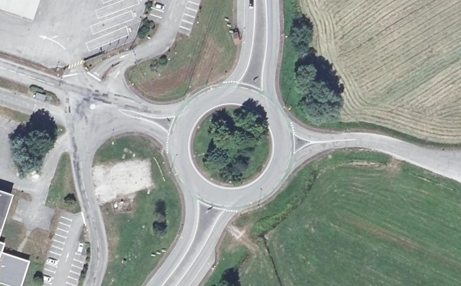 Vue aérienne du Rond-point anonyme n°4431602