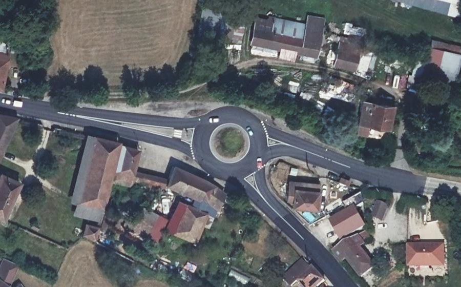 Vue aérienne du Rond-point anonyme n°4431609