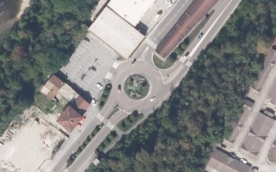 Vue aérienne du Rond-point anonyme n°4434824
