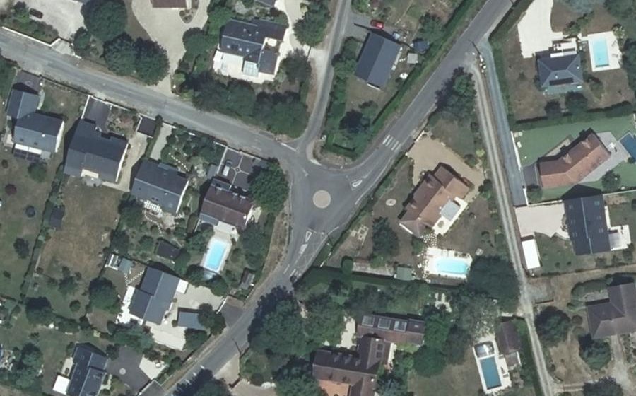 Vue aérienne du Rond-point anonyme n°449055957